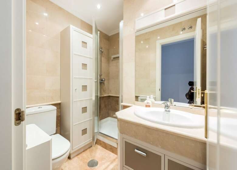 Apartamentos Alcal� City Center