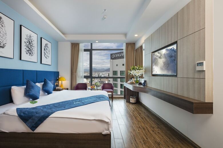 Hotel Aaron