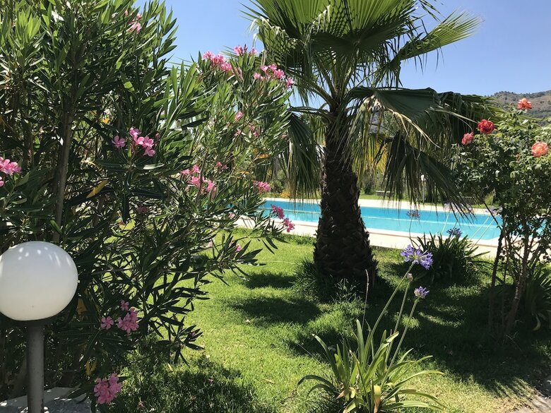 Libert� Apartments