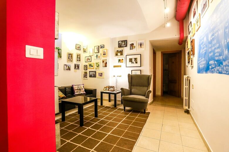 Hotel The Beehive