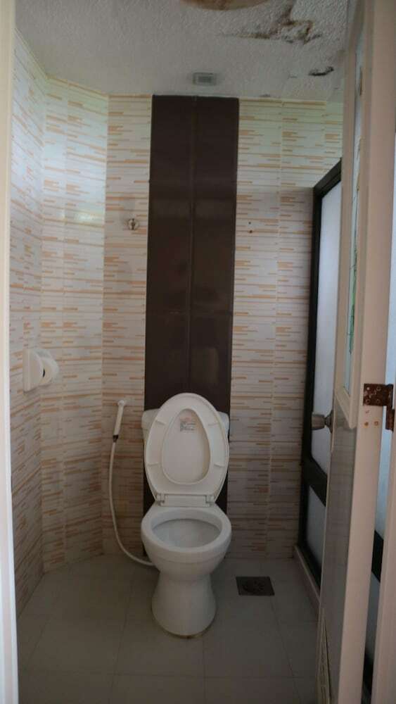 Hotel Nipa Hut Resort