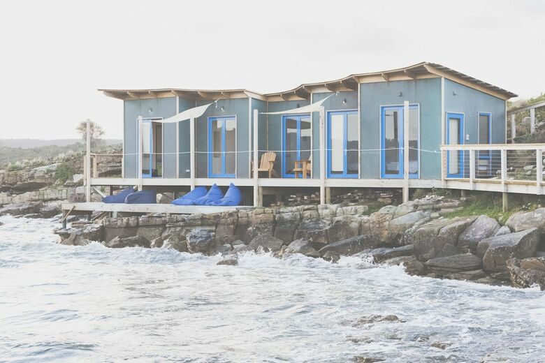 Cabana Picnic Island