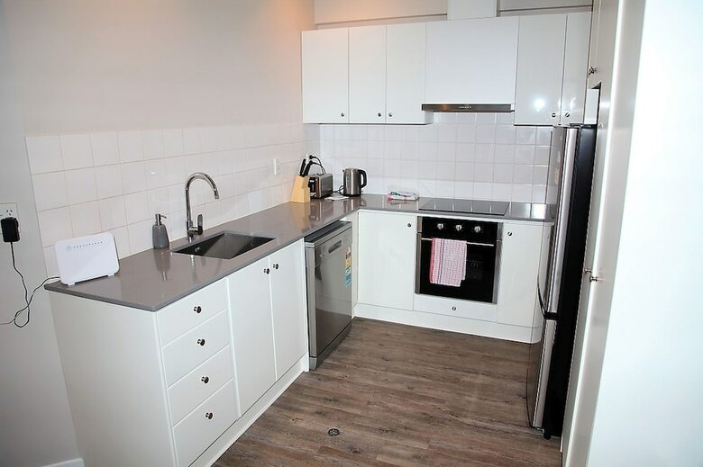 Stylish Apartment Near Entertainment District