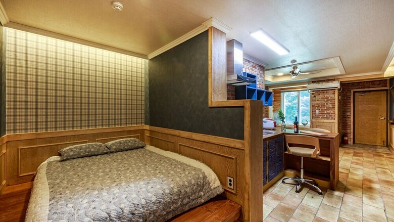Gyeongju Rosso House Pension