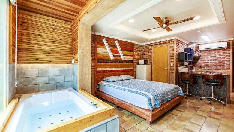 Gyeongju Rosso House Pension
