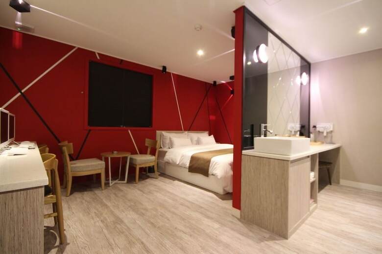 Mu Hotel