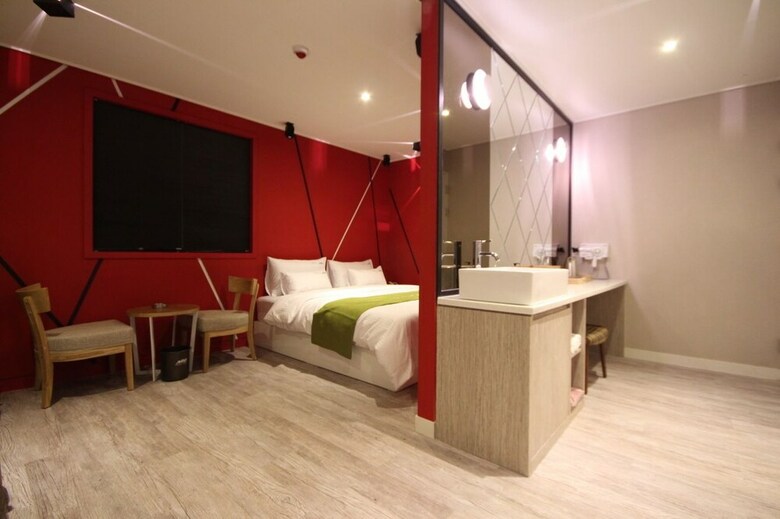 Mu Hotel