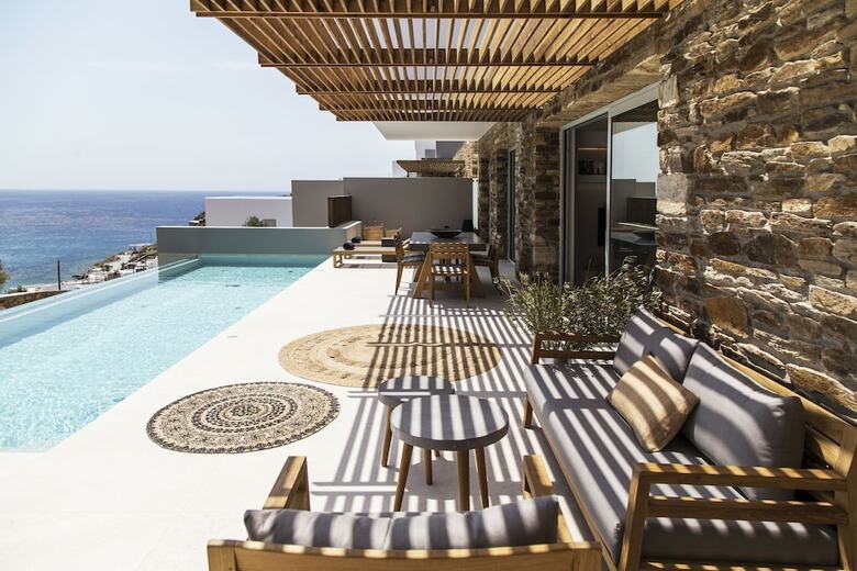 Hotel Hide Out Suites