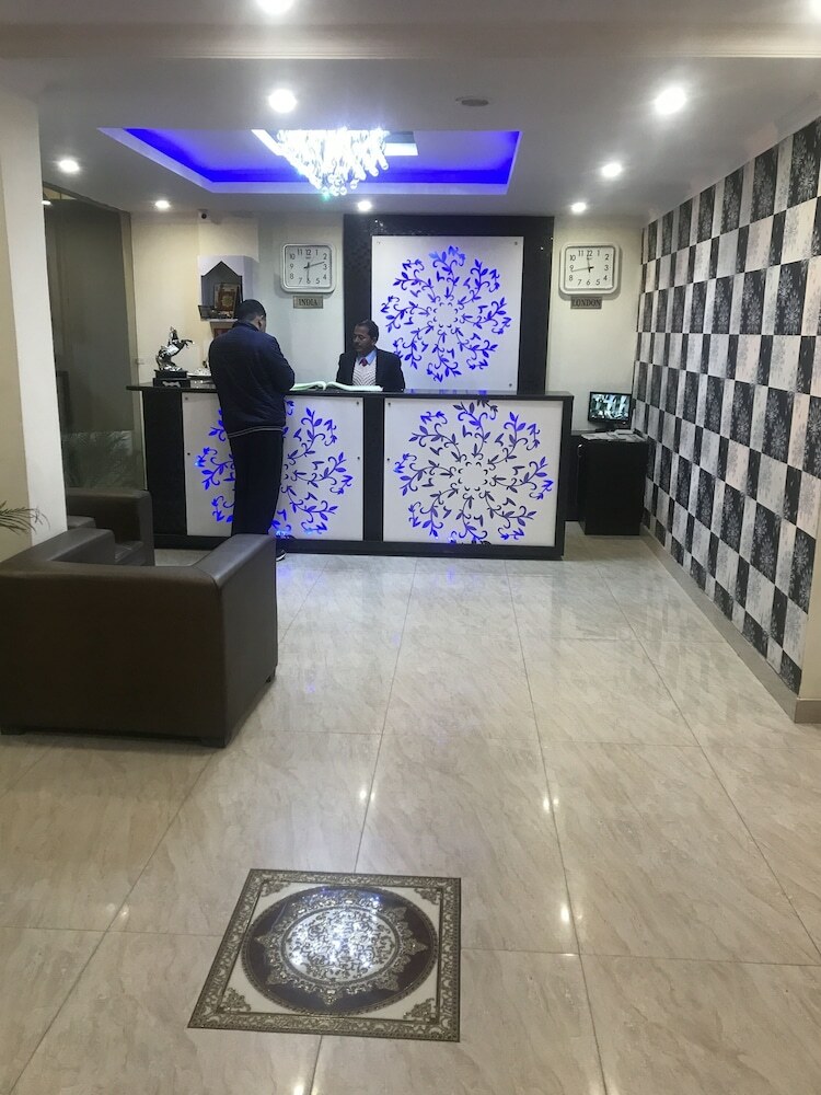 Hotel Triund Heights