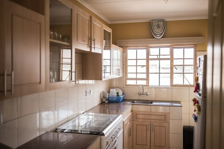 Apartamentos J12 Residence
