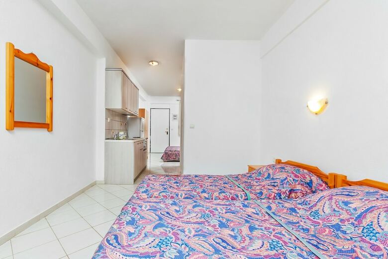Xenios Loutra Village Holiday Apartments