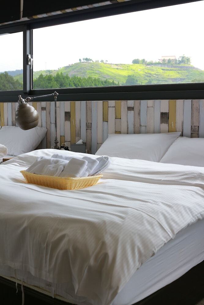 Bed & Breakfast Dou House