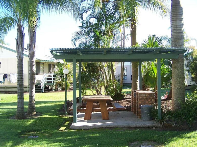 Cabana Maroochy River Resort Bungalows
