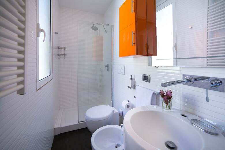 Rent In Rome - Flo's Apartment