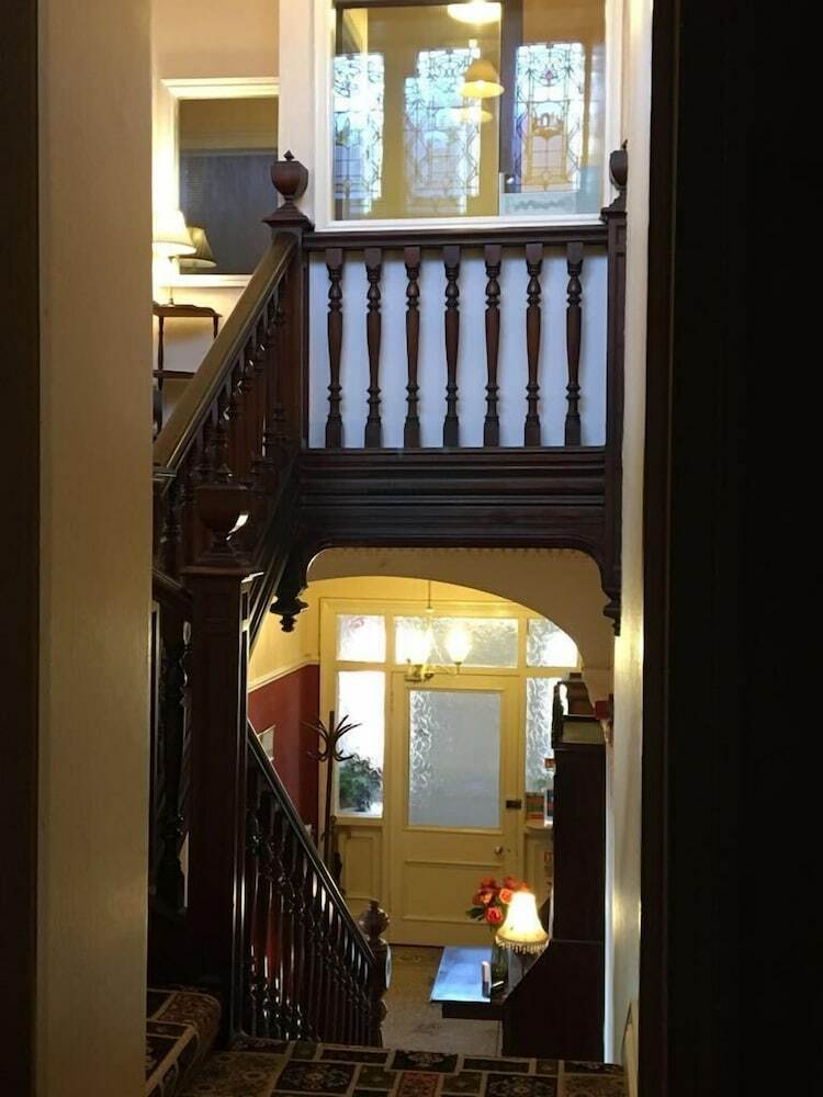 Bed & Breakfast Rowanbank House