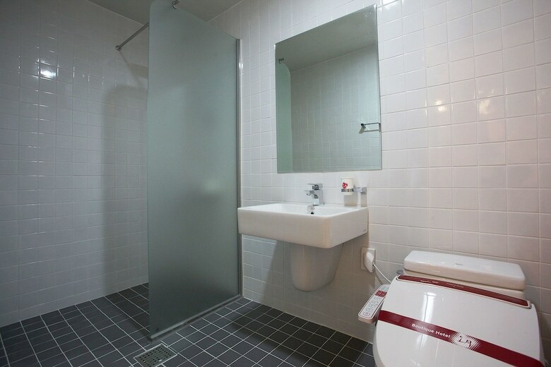 Motel May Ave