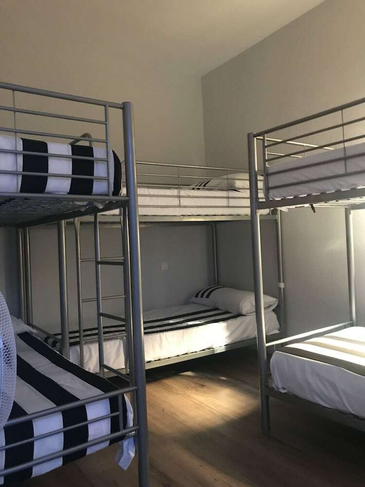 Hostal Jmg Hostel Madrid