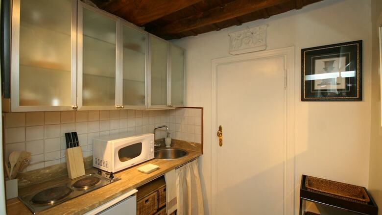 Apartamento Rental In Rome Romantica Studio