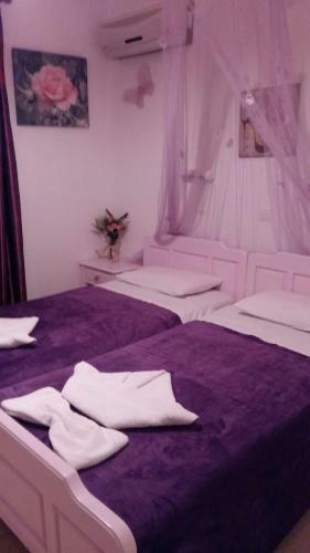 Hotel Christina Pansion- Adults Only