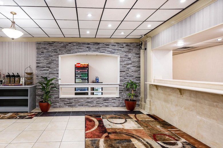 Clarion Hotel Williamsburg I-64