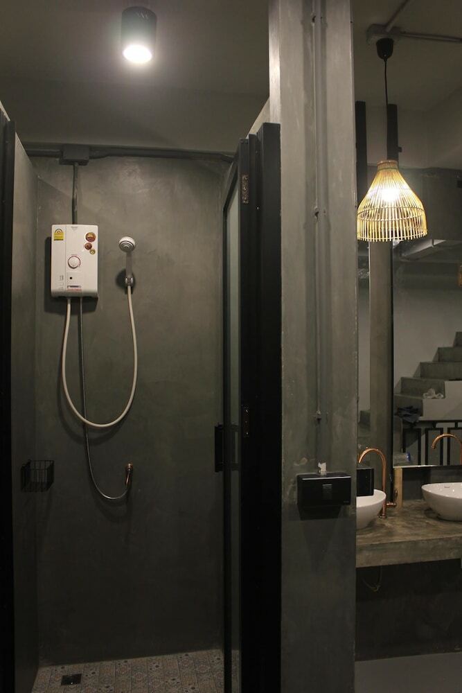 Hostal Ekanek Hostel Bangkok - Adults Only