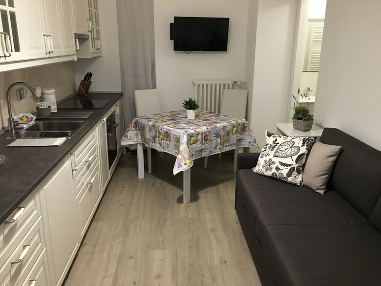 Tirreno Turin Apartment