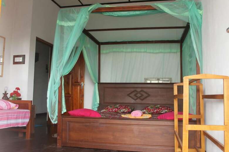 Hotel Shasee Rest -mirissa Sri Lanaka