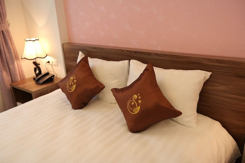Sammy Luxury Hotel