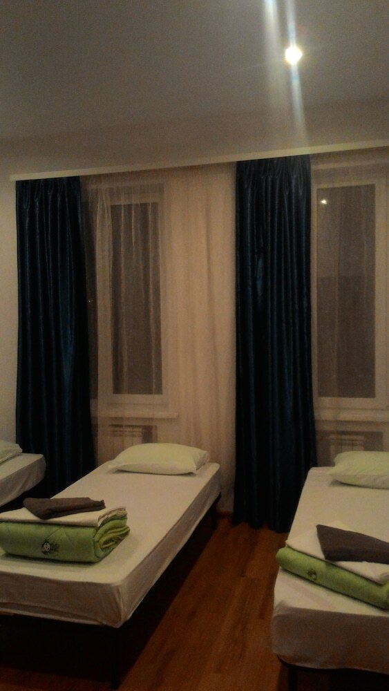 Hotel Holiday On Zarechnaya - Hostel