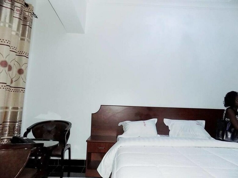Sunrise Hotel