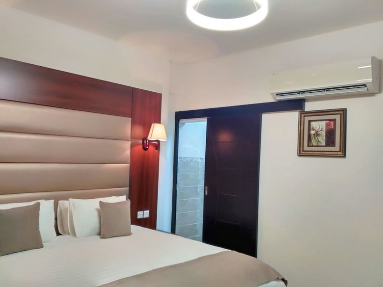 Al Dyafa Hotel Suites