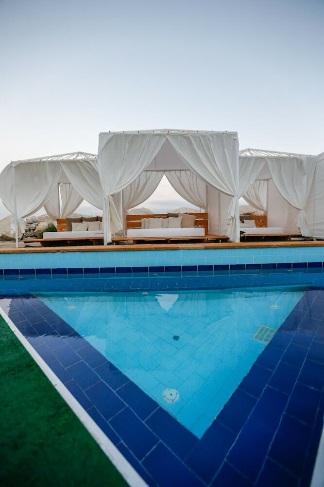 Hotel Four Seasons Halat