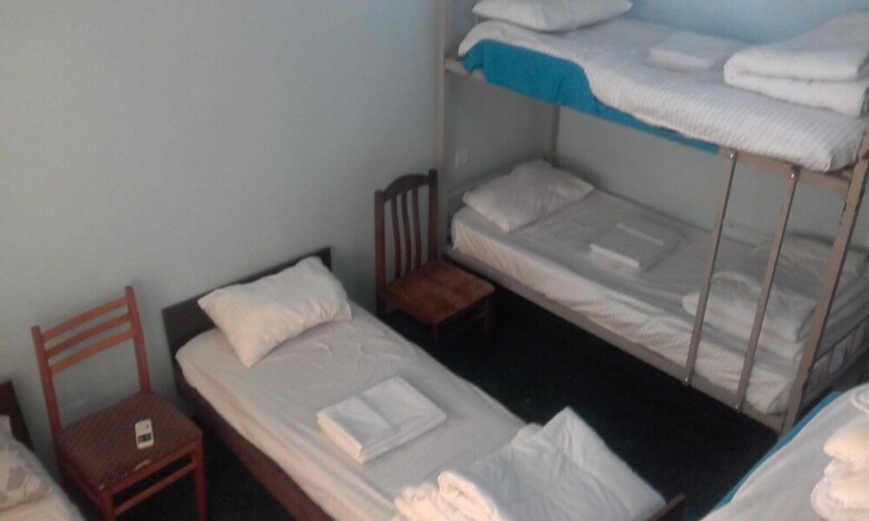 Hostal Canal Hostel