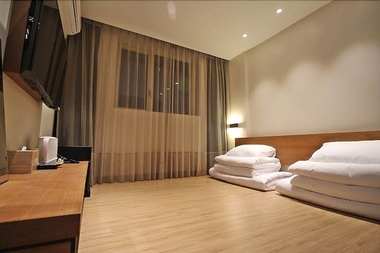 Winners Hotel