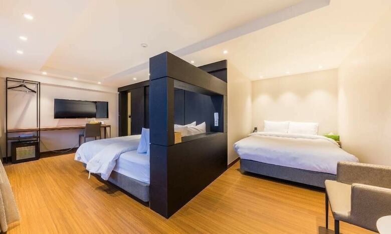 Winners Hotel