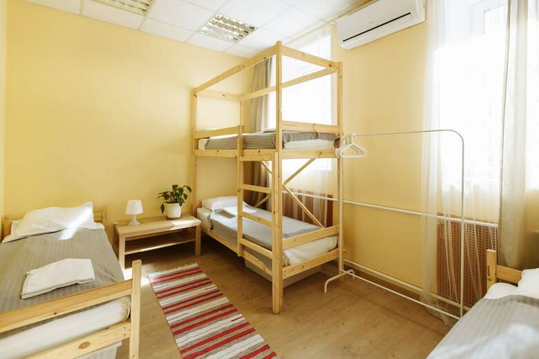 Hostal Artist Hostel On Prospekt Mira