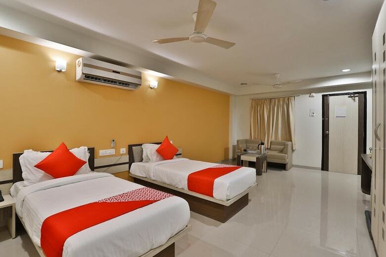 Hotel Galaxy Residency