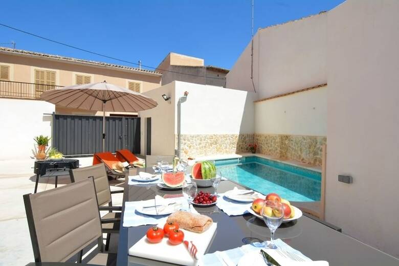 Villa Mallorca Town House With Pool
