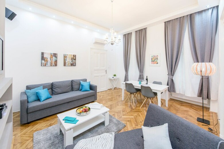 Oasis Apartments - Westend II