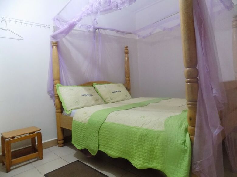 Hotel B Plus