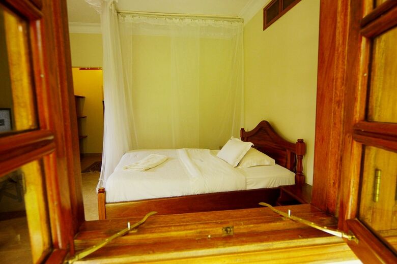 Kalya Courts Hotel