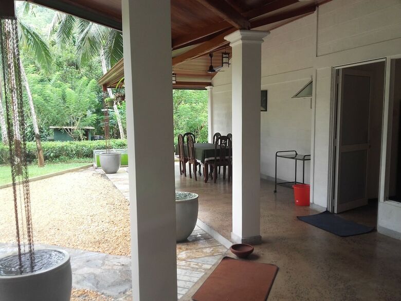 Hotel Graten Tea Garden Holiday Bungalow