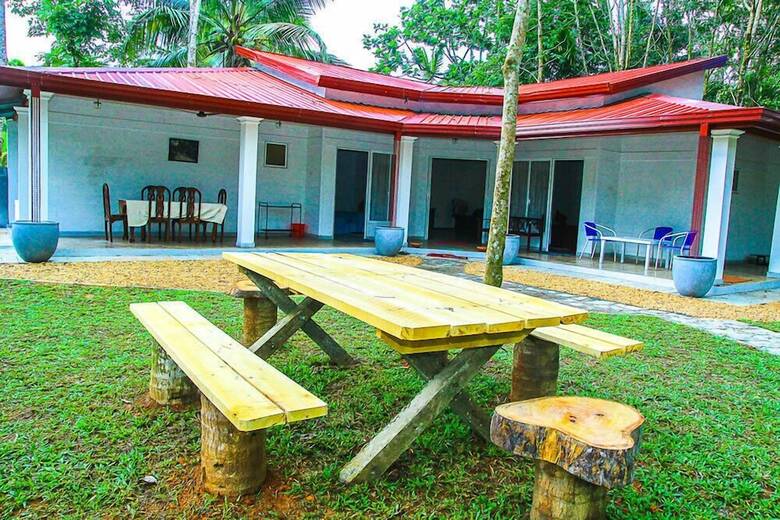 Hotel Graten Tea Garden Holiday Bungalow