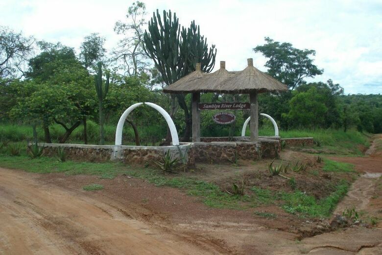 Hotel Sambiya River Lodge