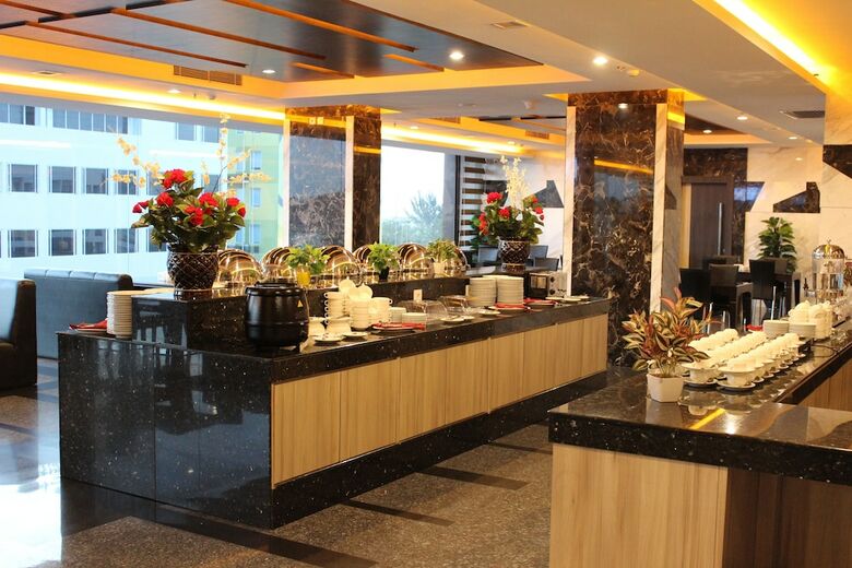 M One Hotel