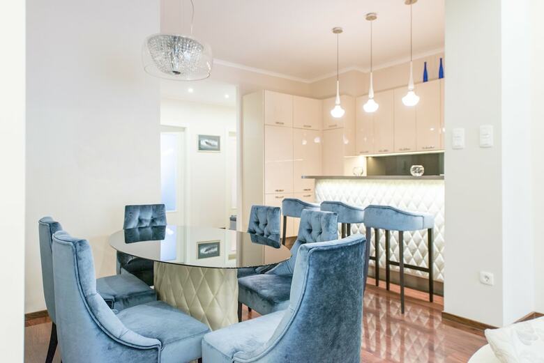Oasis Apartments - Liberty Bridge