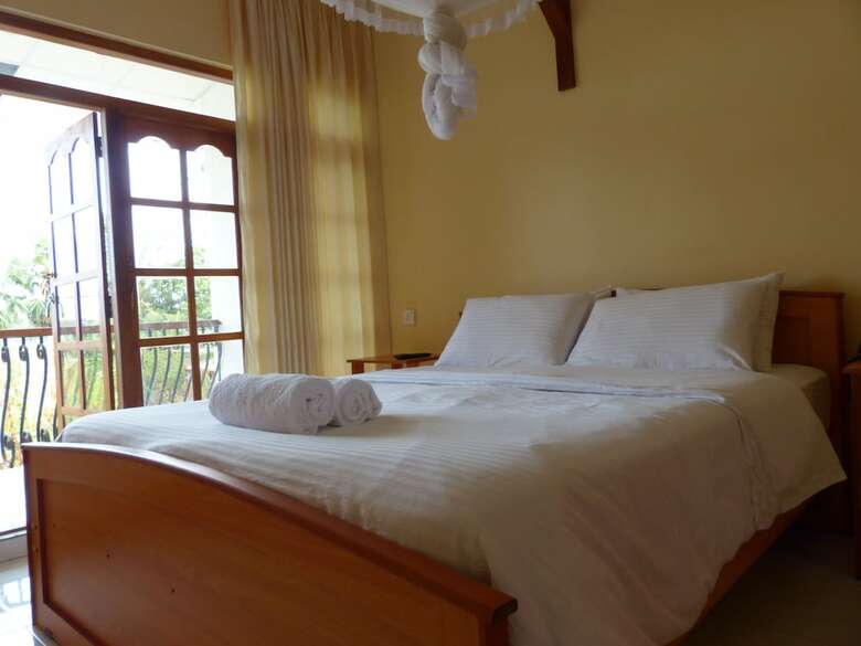 Bed & Breakfast Andorra Tourist Rest