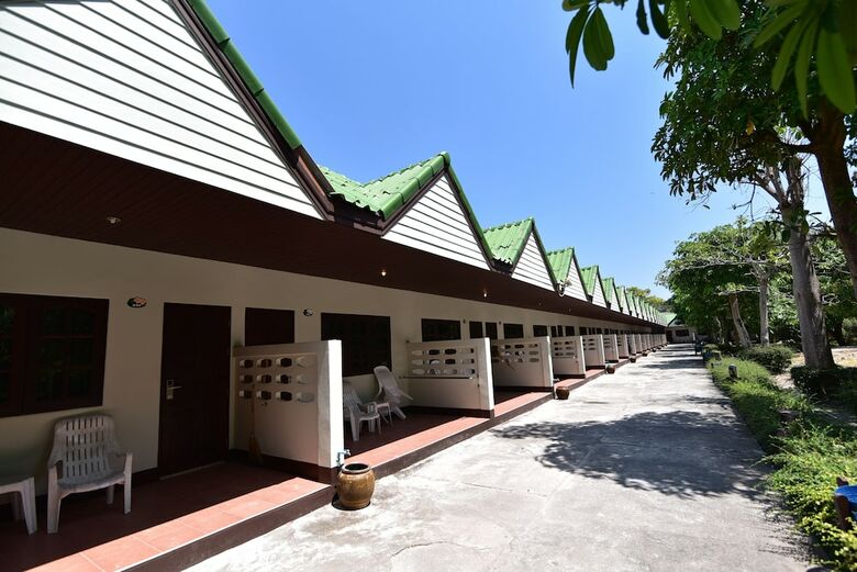Hotel Varin Beach Resort