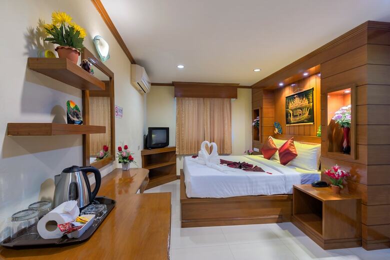 P R Patong Hotel