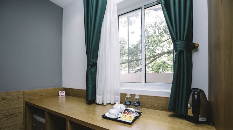 Hotel Triip Le Han Dai Nam